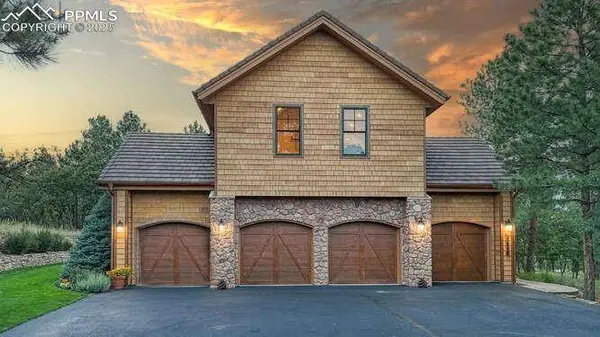 1810 Brantfeather GRV, Colorado Springs, CO 80906