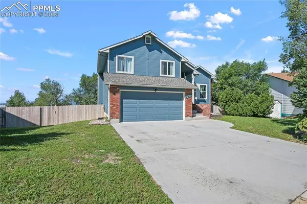 1920 Ambleside DR, Colorado Springs, CO 80915