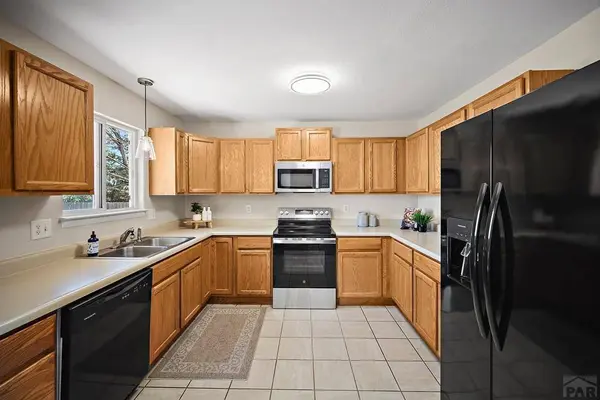 57 Bonanza Dr, Pueblo, CO 81007