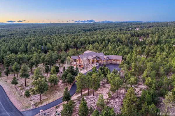 4740 Foxchase WAY, Colorado Springs, CO 80908