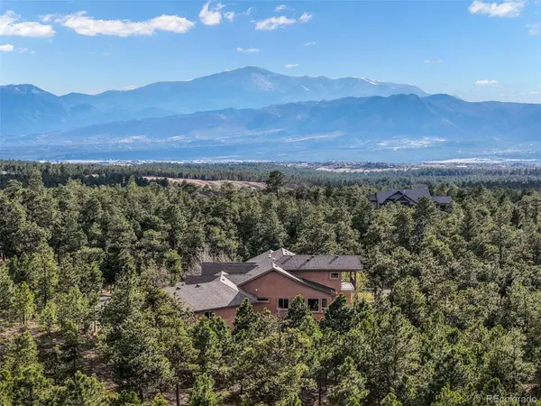 4740 Foxchase WAY, Colorado Springs, CO 80908