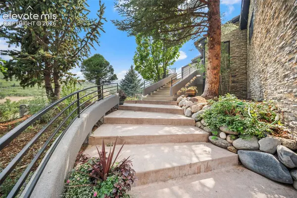 3572 White Bear Point, Colorado Springs, CO 80921
