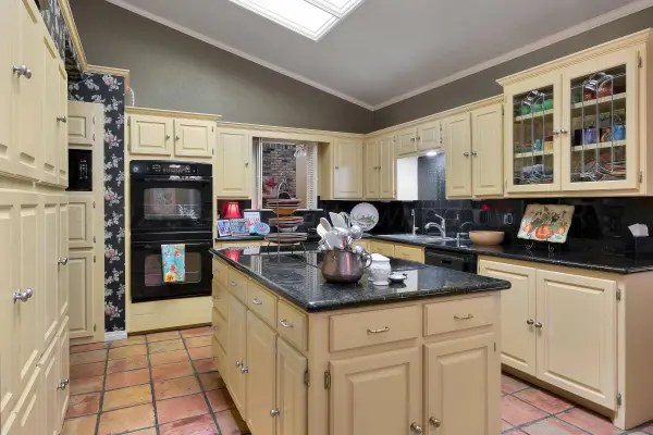 2609 HAWTHORNE DR, Amarillo, TX 79109