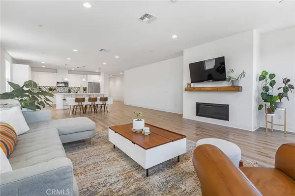 463 Harding CIR, Corona, CA 92879