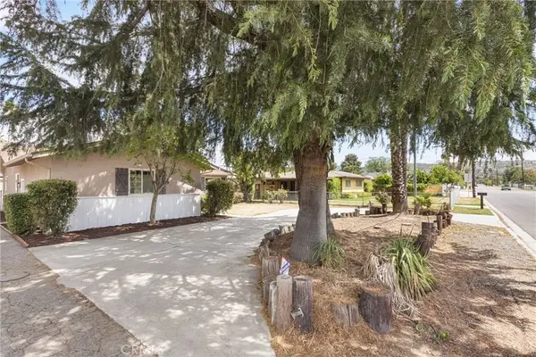 26452 Girard ST, Hemet, CA 92544