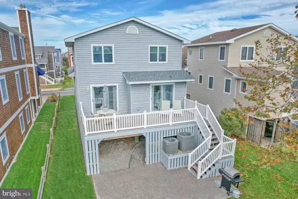 114 3RD ST, Bethany Beach, DE 19930