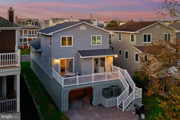 114 3RD ST, Bethany Beach, DE 19930