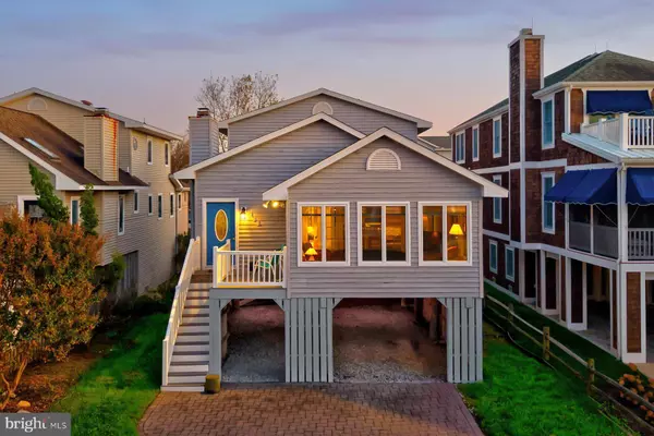 114 3RD ST, Bethany Beach, DE 19930