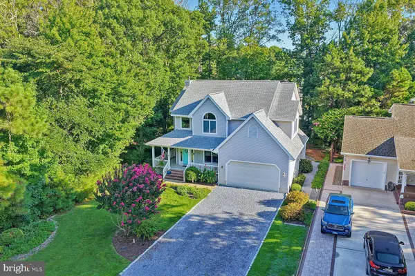 409 BEACHWOOD LN