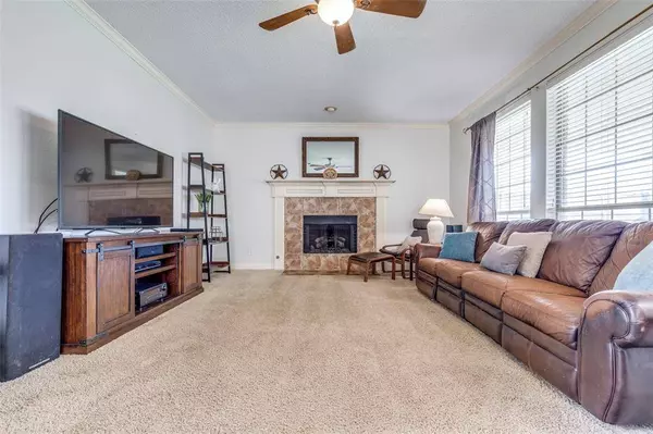 2101 Whitehurst Lane, Carrollton, TX 75007