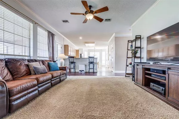 2101 Whitehurst Lane, Carrollton, TX 75007