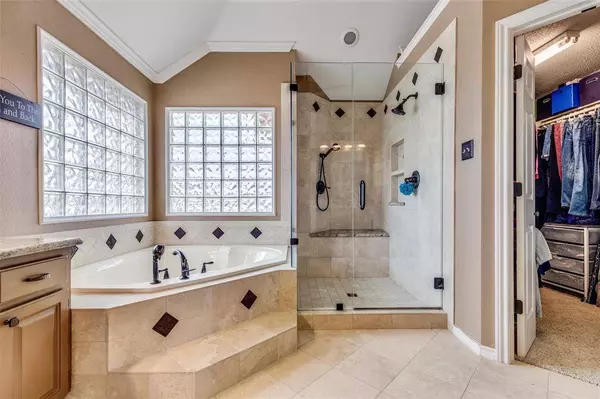 2101 Whitehurst Lane, Carrollton, TX 75007