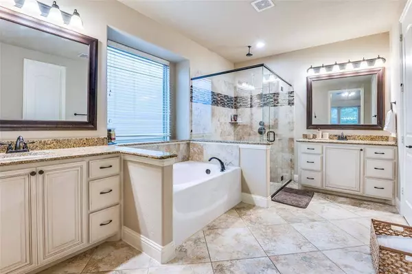 7391 Vienta Point, Grand Prairie, TX 75054