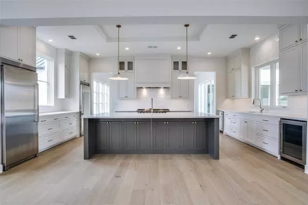 2028 Meadowlark Court, Aledo, TX 76008