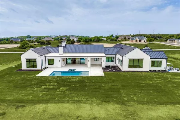 2028 Meadowlark Court, Aledo, TX 76008