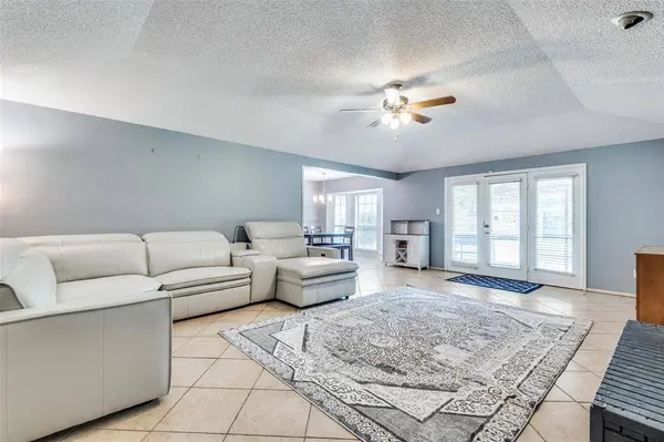 2506 Villanova Street, Arlington, TX 76018