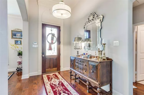 2612 Melbourne Court, Pantego, TX 76013