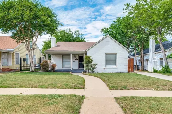 4208 Locke Avenue, Fort Worth, TX 76107