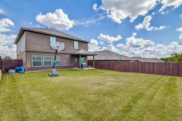 2120 Barnwell Drive, Fort Worth, TX 76108