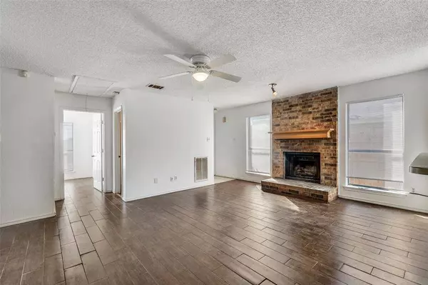 2710 Sherry Street, Arlington, TX 76014