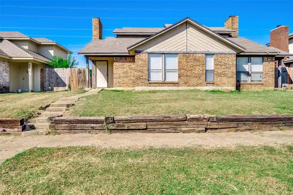 2710 Sherry Street, Arlington, TX 76014