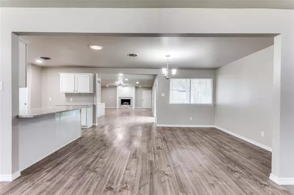 5229 Rutland Avenue, Fort Worth, TX 76133