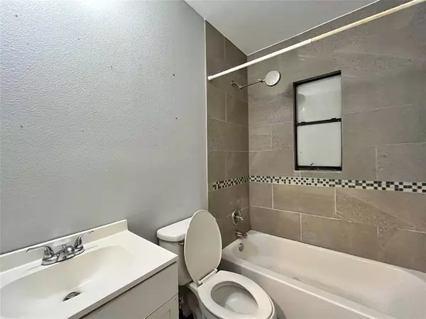 5816 Manhattan Drive, Fort Worth, TX 76107