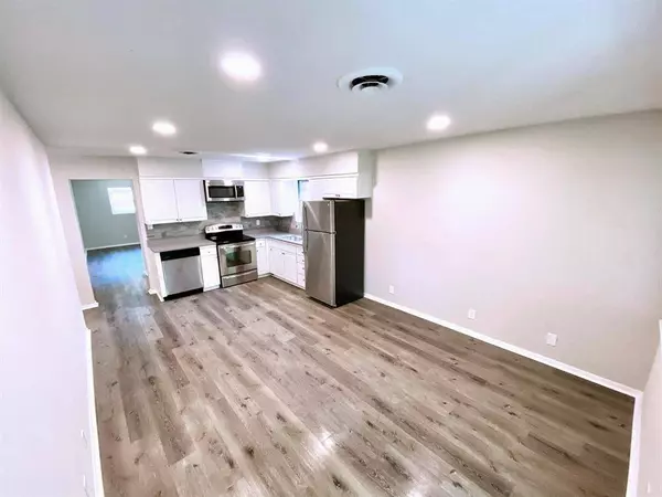 4808 Curzon Avenue, Fort Worth, TX 76107