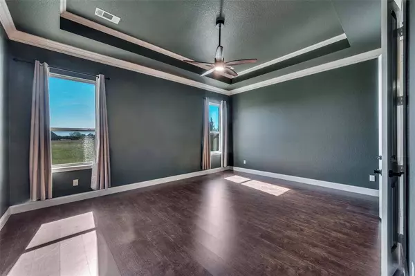 7232 Sussex Lane, Mansfield, TX 76063