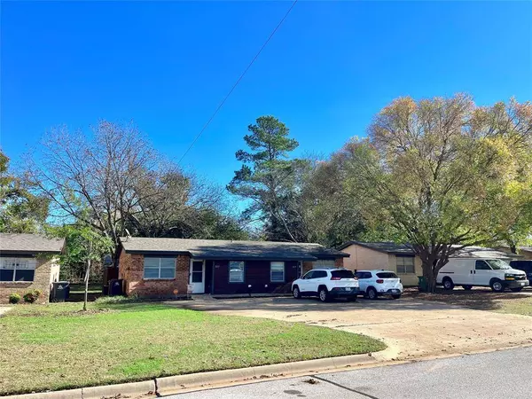 307 Elliott Street, Arlington, TX 76013