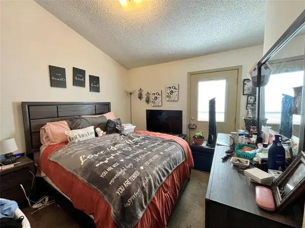 317 Elliott Street, Arlington, TX 76013