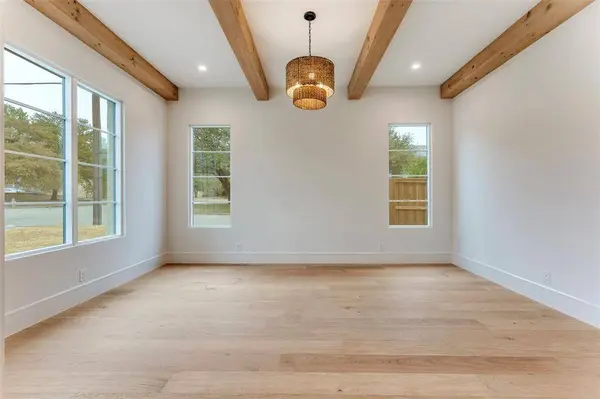 5501 Pershing Avenue, Fort Worth, TX 76107