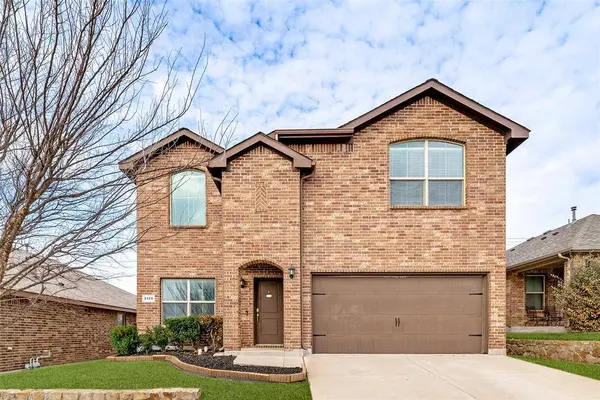 2120 Barnwell Drive, Fort Worth, TX 76108