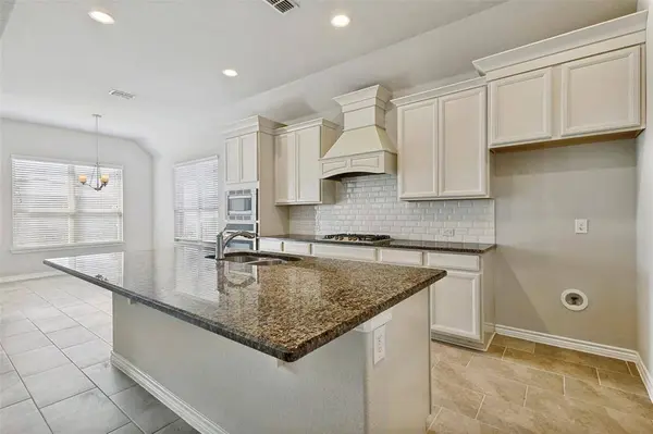 808 Lake Sierra Way, Little Elm, TX 75068