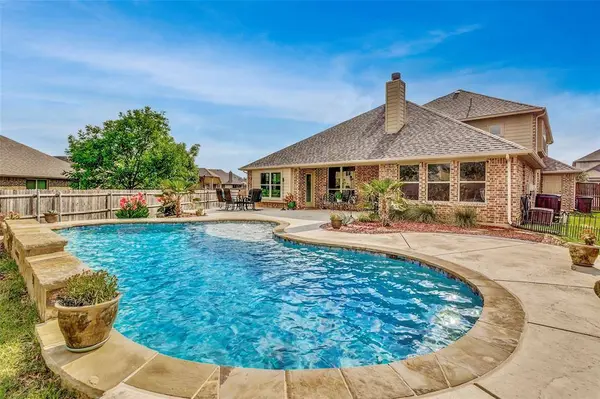 1012 Sandy Hill Road, Burleson, TX 76028