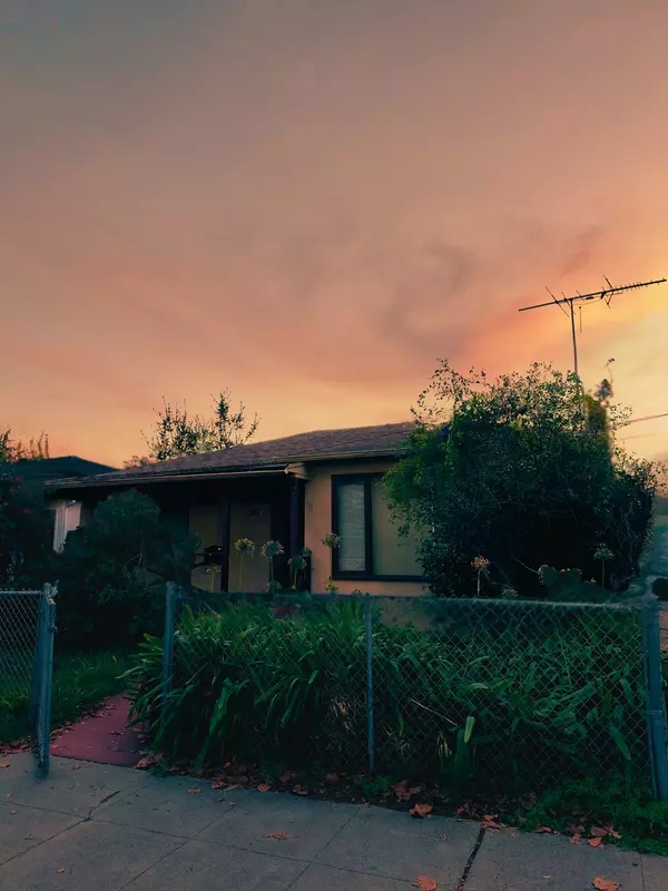 225 N Eldorado St, San Mateo, CA 94401-1829