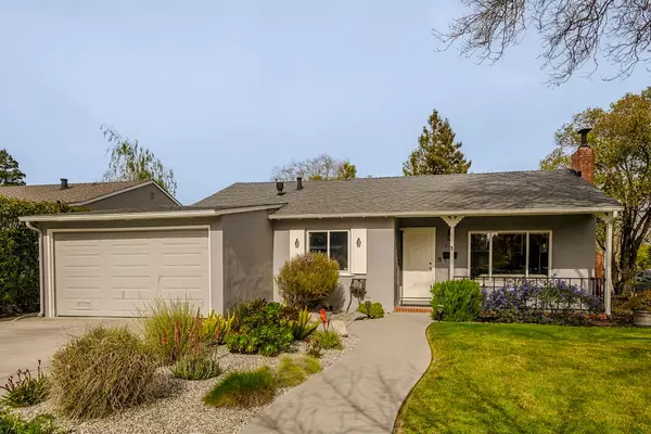 1002 Roosevelt Ave, Redwood City, CA 94061-1516