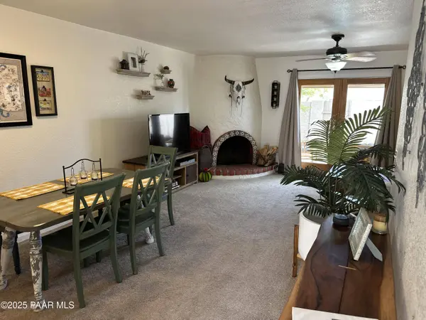 1105 E Beryl AVE, Phoenix, AZ 85020