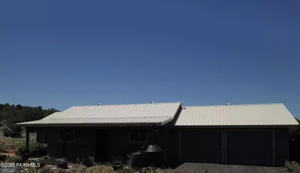 1155 W Half Moon CT, Ash Fork, AZ 86320