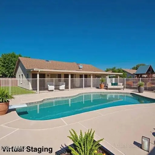 5201 N 85TH Avenue, Glendale, AZ 85305