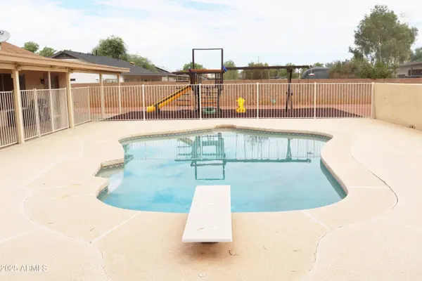 5201 N 85TH Avenue, Glendale, AZ 85305