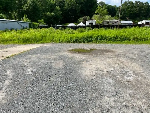 617 Water St, Belvidere Twp., NJ 07823