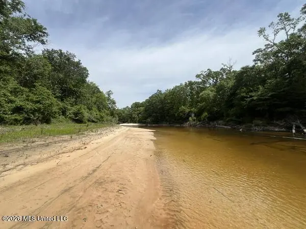 24 Highway 57, Perkinston, MS 39573