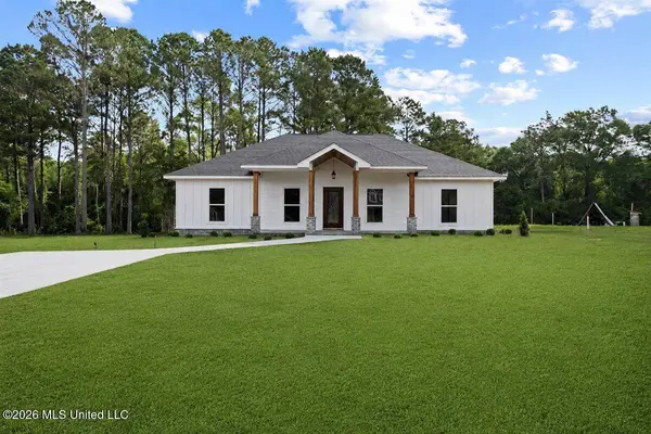 129 Southern Hills Drive, Lucedale, MS 39452