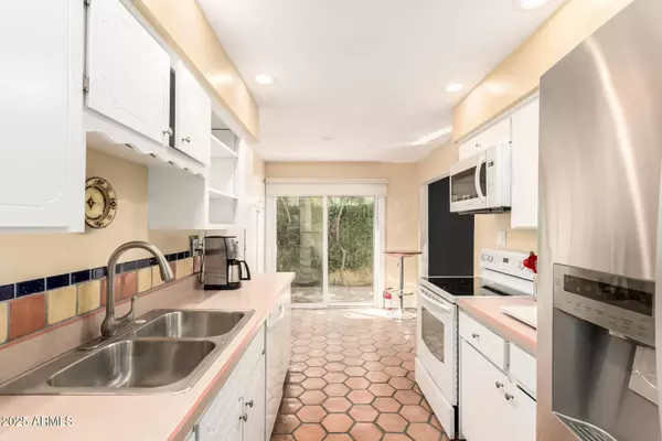 6022 N 10TH Way, Phoenix, AZ 85014