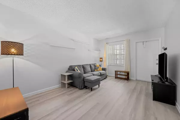 1407 NE 56th ST 210, Fort Lauderdale, FL 33334