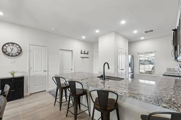 203 Point Rider Road, Newark, TX 76071