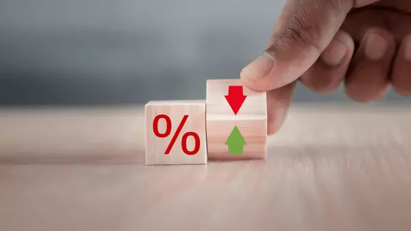 Mortgage Rates Just Saw Their Biggest Drop in a Year