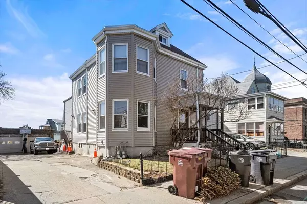 71 Summer St, Everett, MA 02149