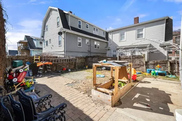 71 Summer St, Everett, MA 02149